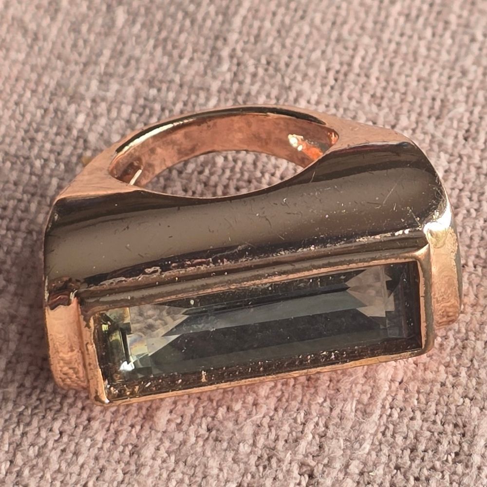 Gold Statement Ring With Clear Gemstone - image 5